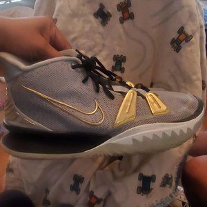 Nike kyrie 7